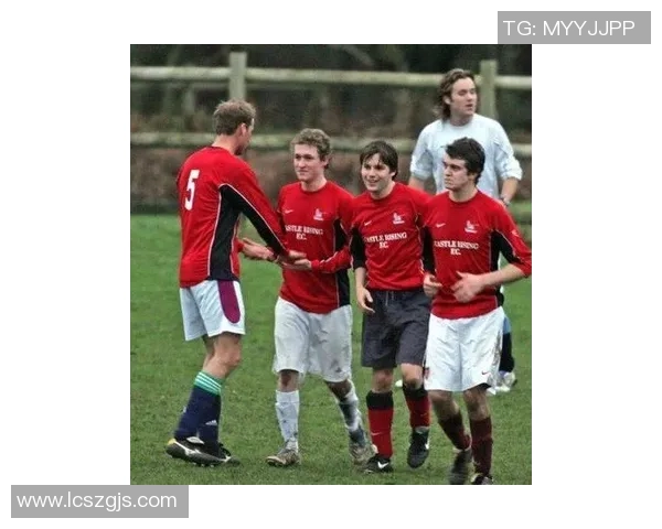 足球明星威廉的魅力头像展示与个人风采解析